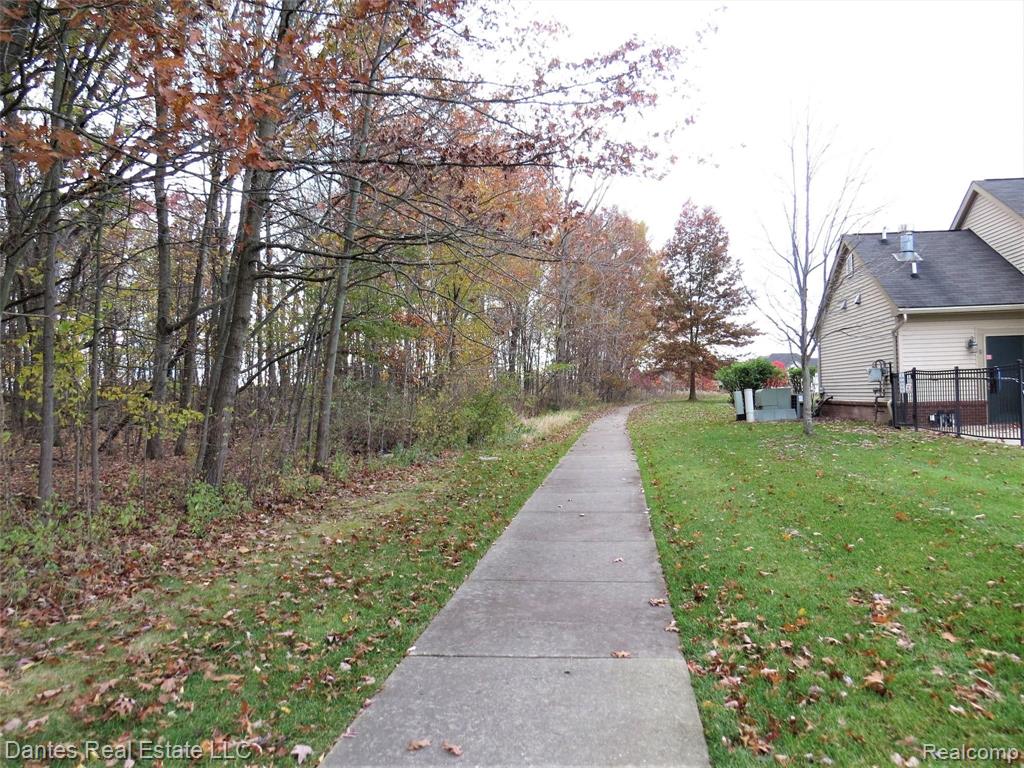 4200 Hampton Ridge Boulevard, Unit 79 Howell, MI 48843 - Photo 9 of 41