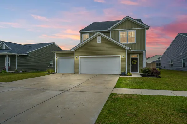 $450,000 | 412 Carrara Drive, Summerville, SC 29486
