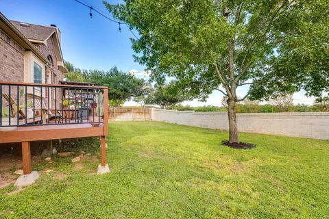 a view of a garden with a lake