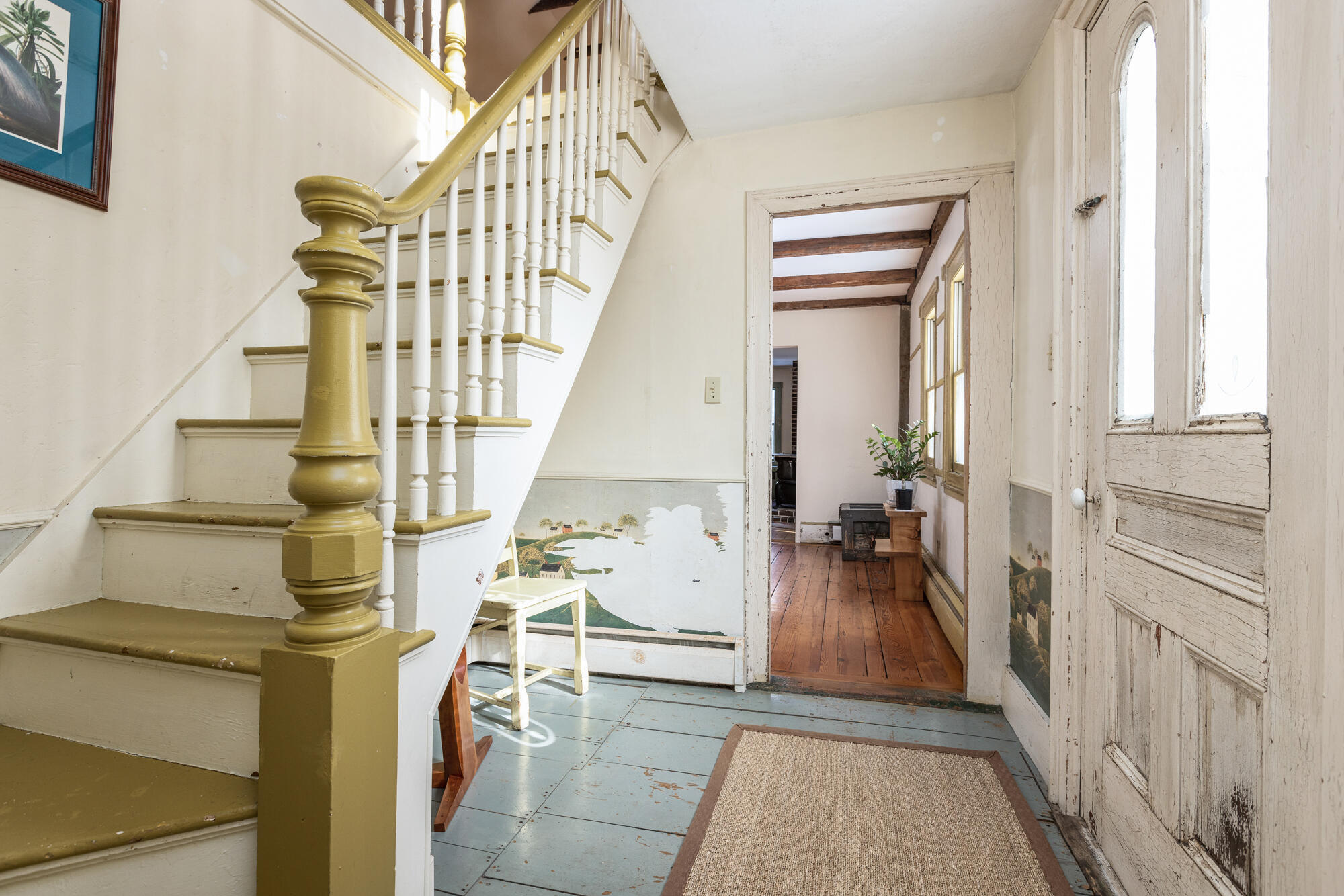 211 Pleasant Valley Road Cumberland, ME 04021 - Photo 23 of 52 Staircase