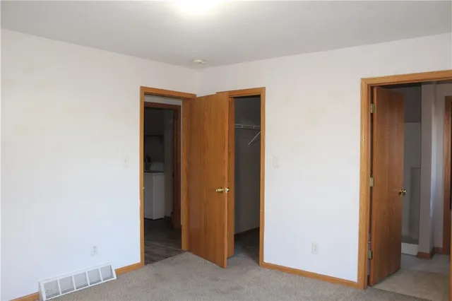 $265,000 | 216 South Dalton Drive, Lone Jack, MO 64070