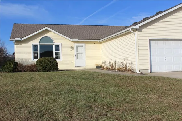 $265,000 | 216 South Dalton Drive, Lone Jack, MO 64070