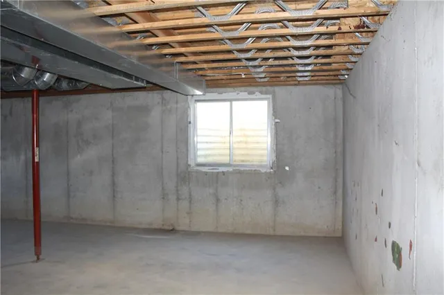 $265,000 | 216 South Dalton Drive, Lone Jack, MO 64070