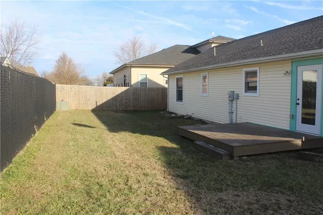 $265,000 | 216 South Dalton Drive, Lone Jack, MO 64070
