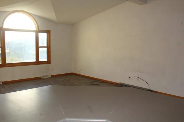 $265,000 | 216 South Dalton Drive, Lone Jack, MO 64070