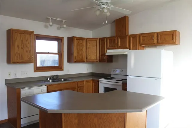 $265,000 | 216 South Dalton Drive, Lone Jack, MO 64070