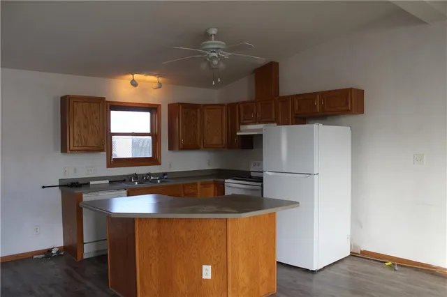 $265,000 | 216 South Dalton Drive, Lone Jack, MO 64070