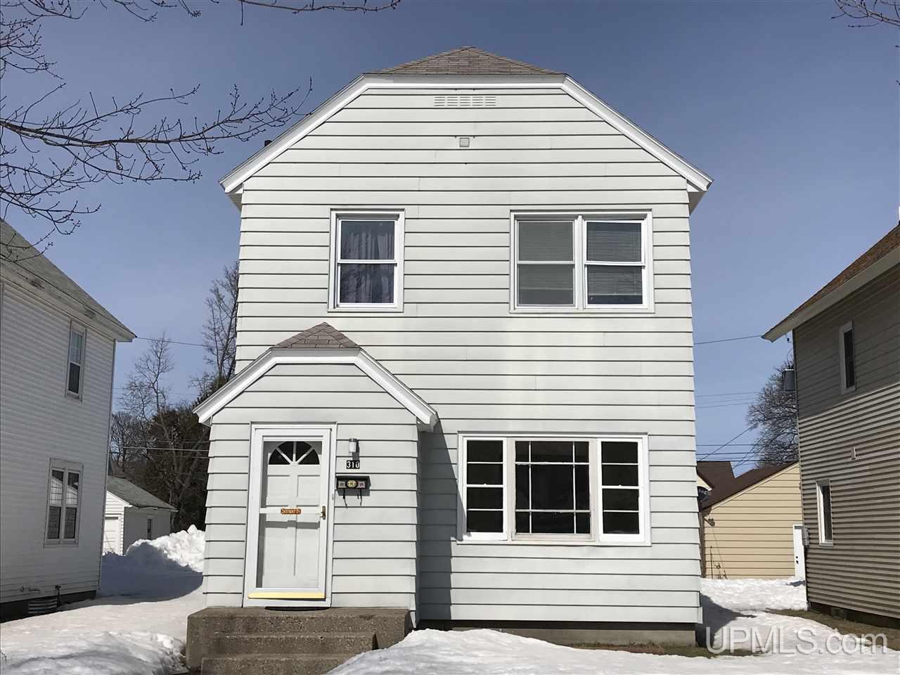 310 South 2nd Street Escanaba, MI 49829 - Photo 1 of 20