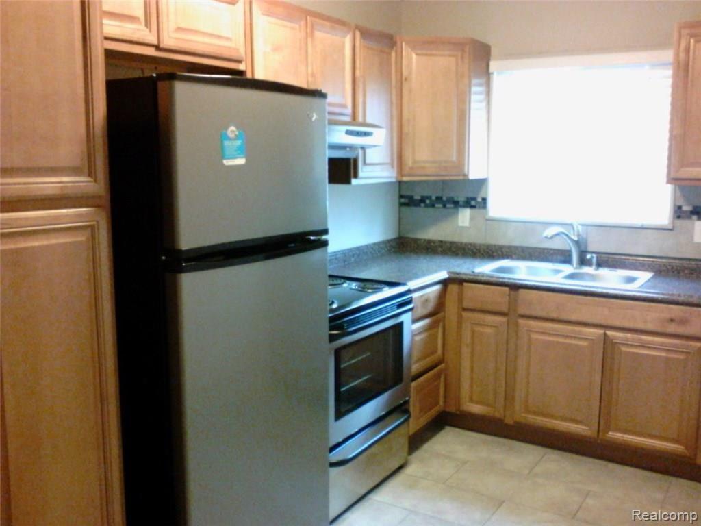 1400 West Nine Mile Road, Unit 20 Ferndale, MI 48220 - Photo 2 of 4