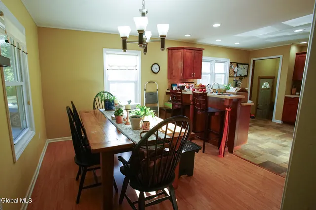 $2,800 | 48 Smith Bridge Road, Saratoga Springs, NY 12866