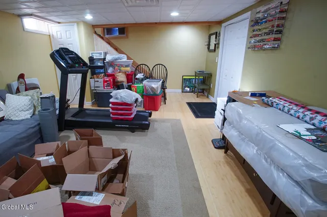 $2,800 | 48 Smith Bridge Road, Saratoga Springs, NY 12866