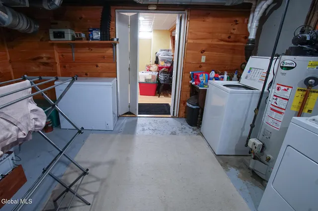 $2,800 | 48 Smith Bridge Road, Saratoga Springs, NY 12866