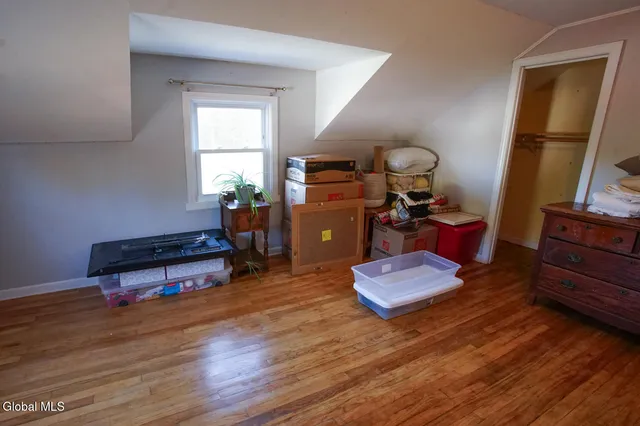 $2,800 | 48 Smith Bridge Road, Saratoga Springs, NY 12866