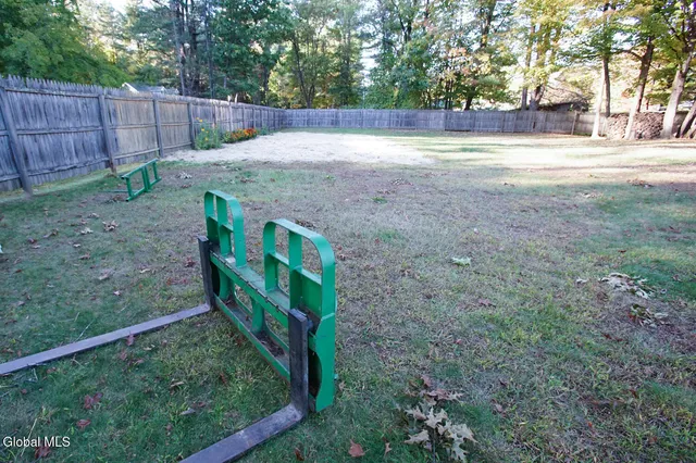 $2,800 | 48 Smith Bridge Road, Saratoga Springs, NY 12866