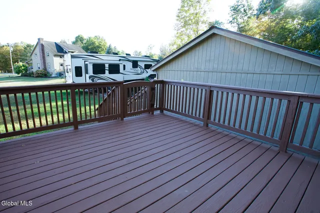 $2,800 | 48 Smith Bridge Road, Saratoga Springs, NY 12866