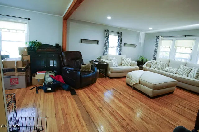 $2,800 | 48 Smith Bridge Road, Saratoga Springs, NY 12866