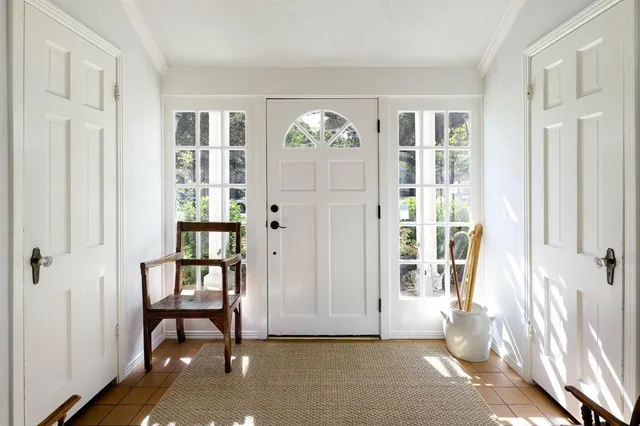 a view of livingroom with furniture and windows