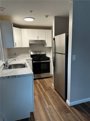 $1,950 | 1183 Kingstown Road, Unit 2R, South Kingstown, RI 02879