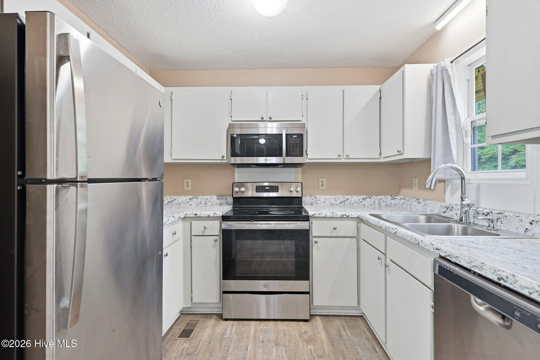 3323 Arrowhead Road Spring Lake, NC 28390 - Photo 5 of 40