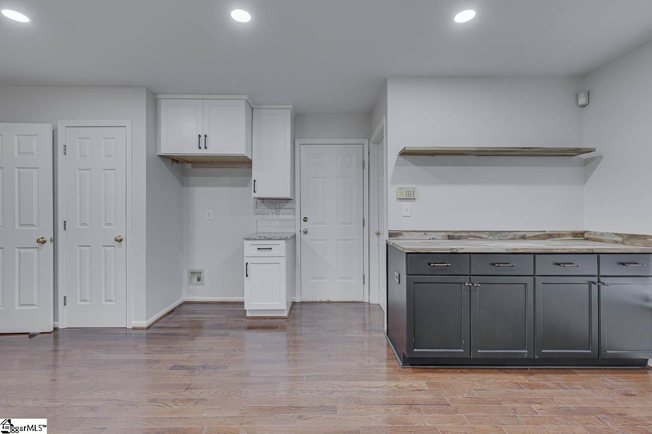 112 Brown Lane Simpsonville, SC 29681 - Photo 2 of 49