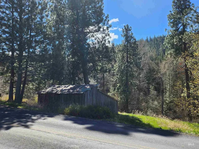 $375,000 | Four Four Mile Road, Viola, ID 83872