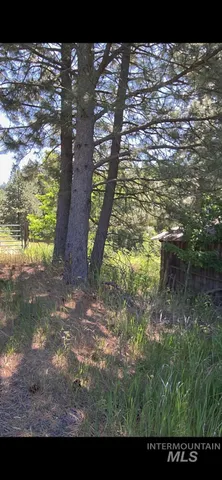 $375,000 | Four Four Mile Road, Viola, ID 83872