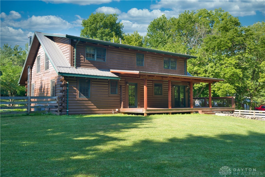 105 Inwood Road Wilmington, OH 45177 - Photo 28 of 77 back porch