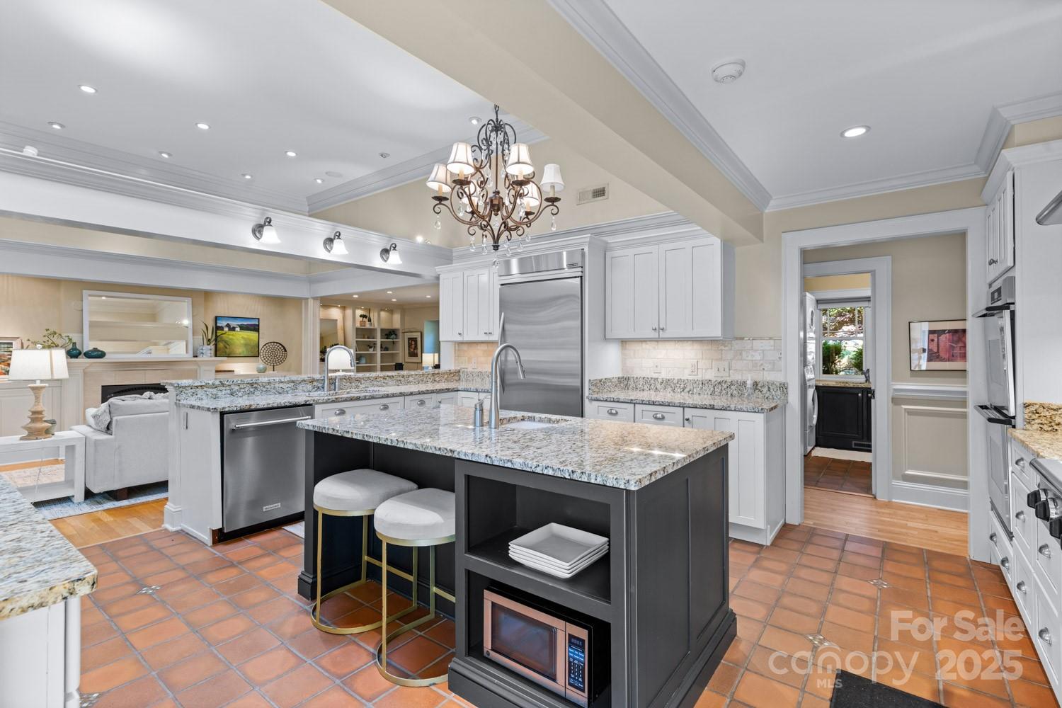 101 Windsor Road Asheville, NC 28804 - Photo 9 of 45 Gallery Image 9