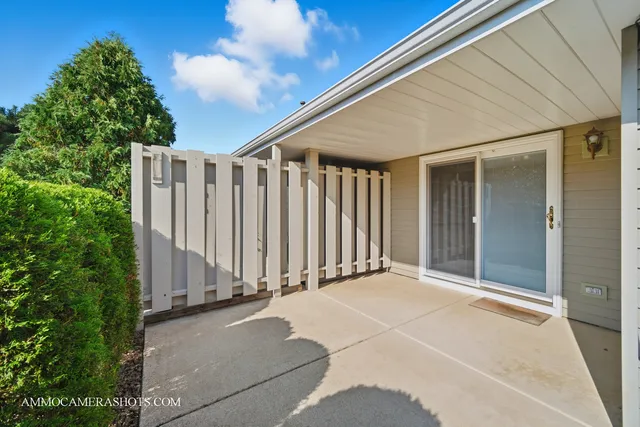 $285,000 | 36 Fallcreek Circle, Montgomery, IL 60538