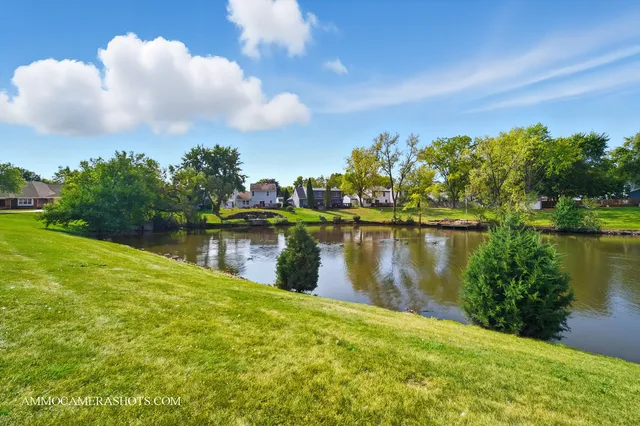 $285,000 | 36 Fallcreek Circle, Montgomery, IL 60538