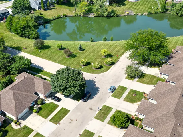 $285,000 | 36 Fallcreek Circle, Montgomery, IL 60538