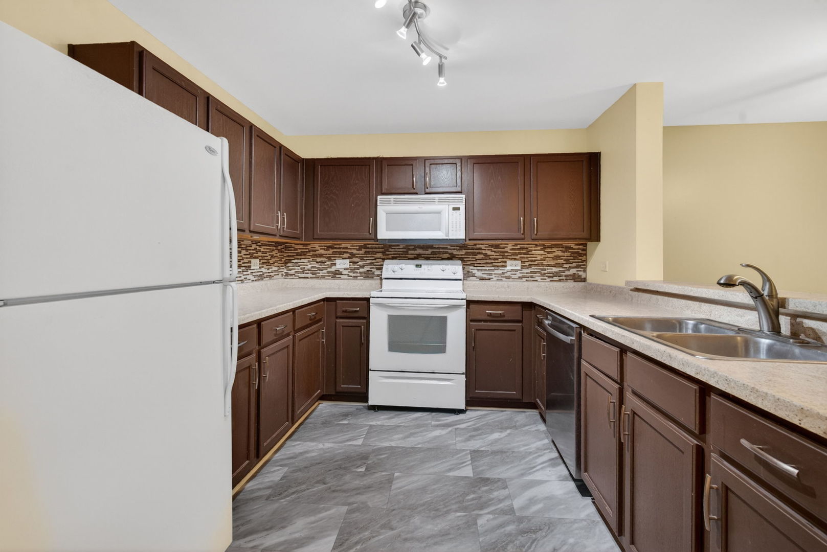 1628 McClure Road Aurora, IL 60505 - Photo 22 of 31