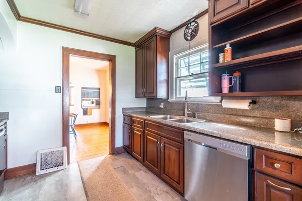 $212,500 | 4814 Arlington Avenue, Fort Wayne, IN 46807