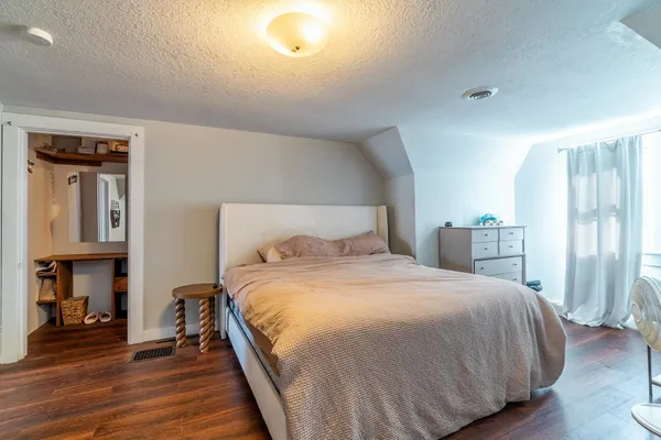 $212,500 | 4814 Arlington Avenue, Fort Wayne, IN 46807