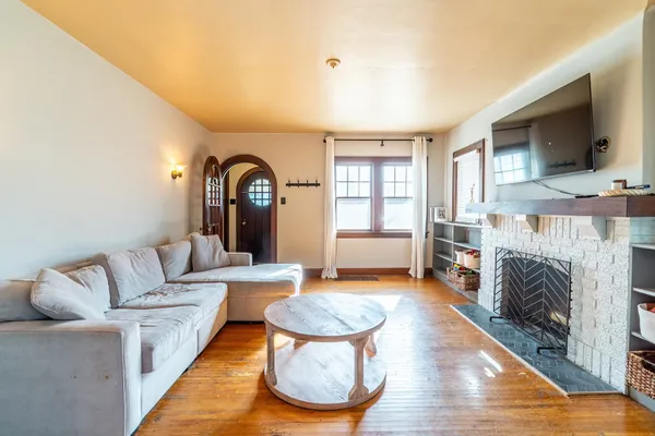 $212,500 | 4814 Arlington Avenue, Fort Wayne, IN 46807