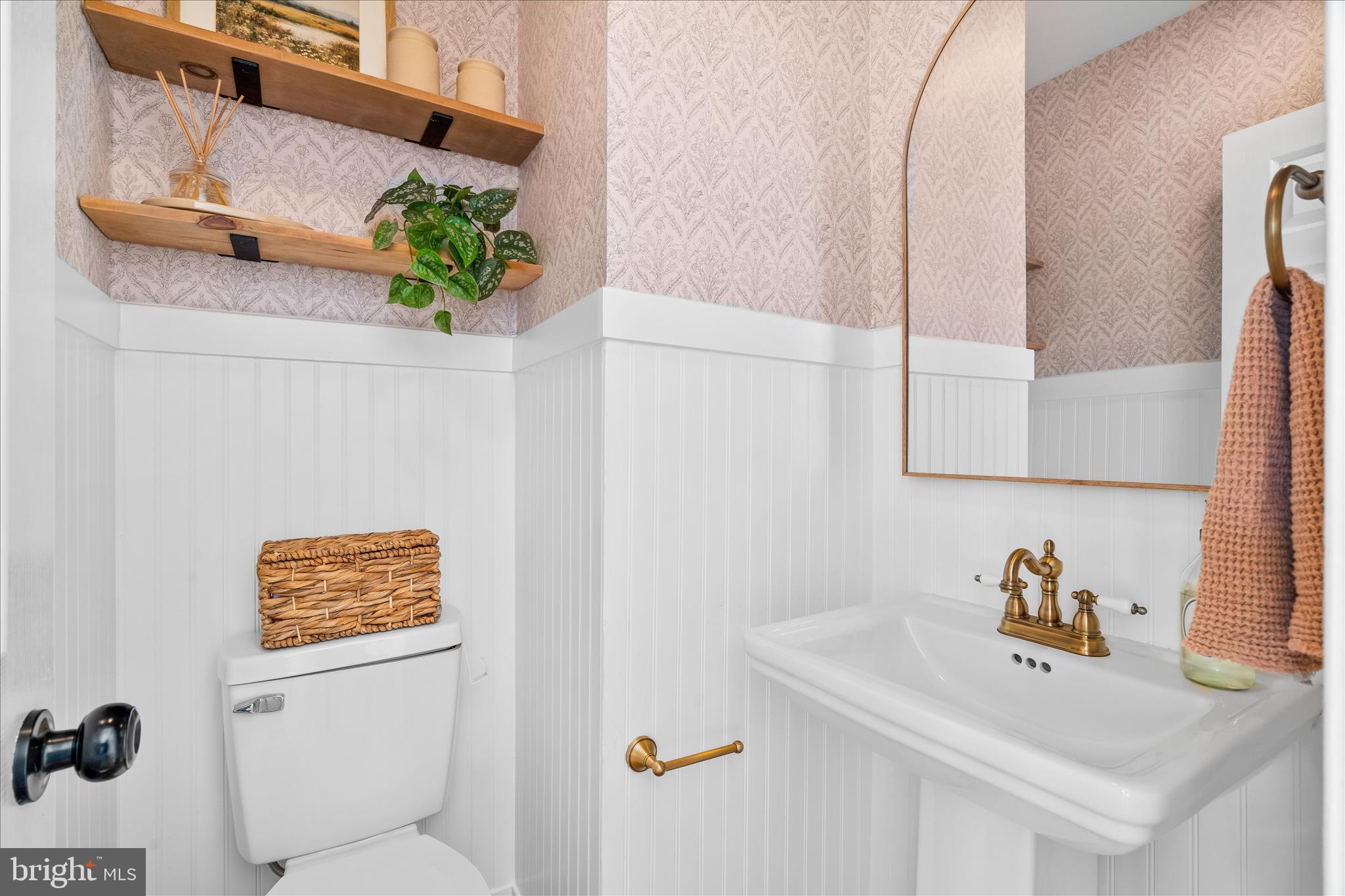 7997 Pleasant Court Frederick, MD 21701 - Photo 26 of 78 a bathroom with a sink and a mirror