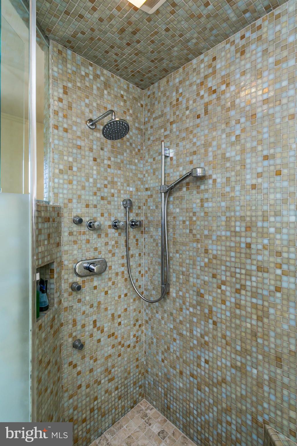 2916 Old Court Road Pikesville, MD 21208 - Photo 22 of 30 Bath (Master)