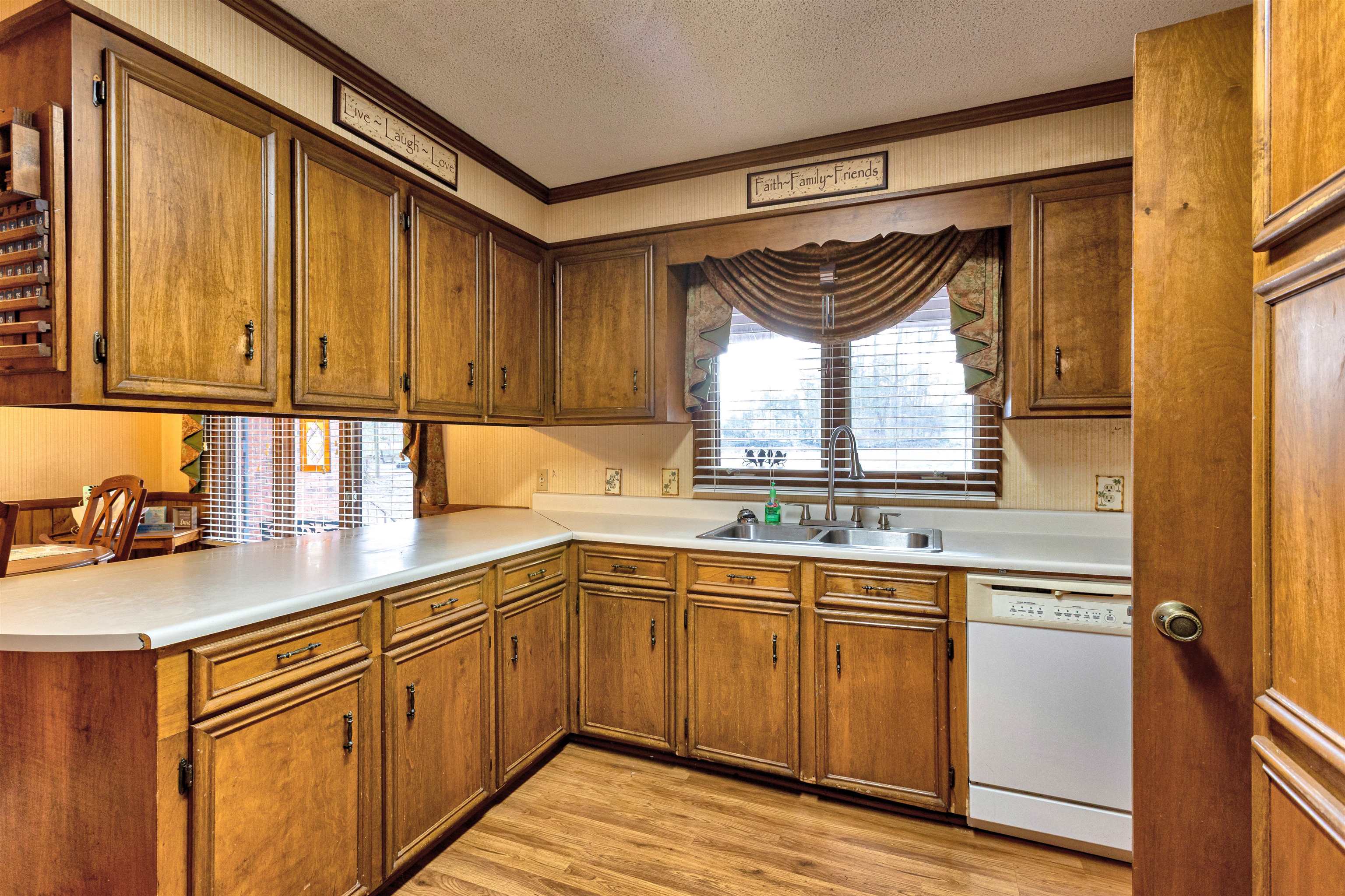 167 Great Meadows Drive Gaffney, SC 29340 - Photo 4 of 43