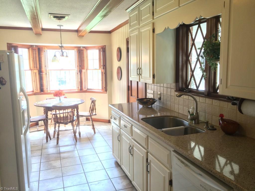 306 Golf Course Road, Unit A Pilot Mountain, NC 27041 - Photo 11 of 30 Gallery Image 11