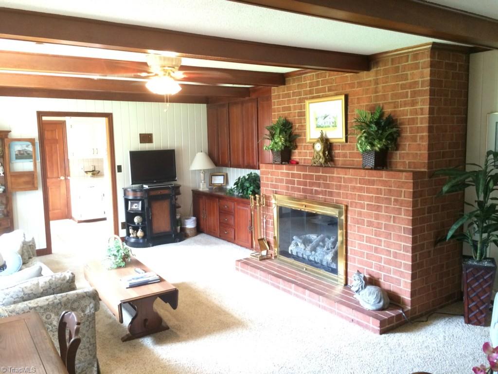 306 Golf Course Road, Unit A Pilot Mountain, NC 27041 - Photo 17 of 30 Gallery Image 17