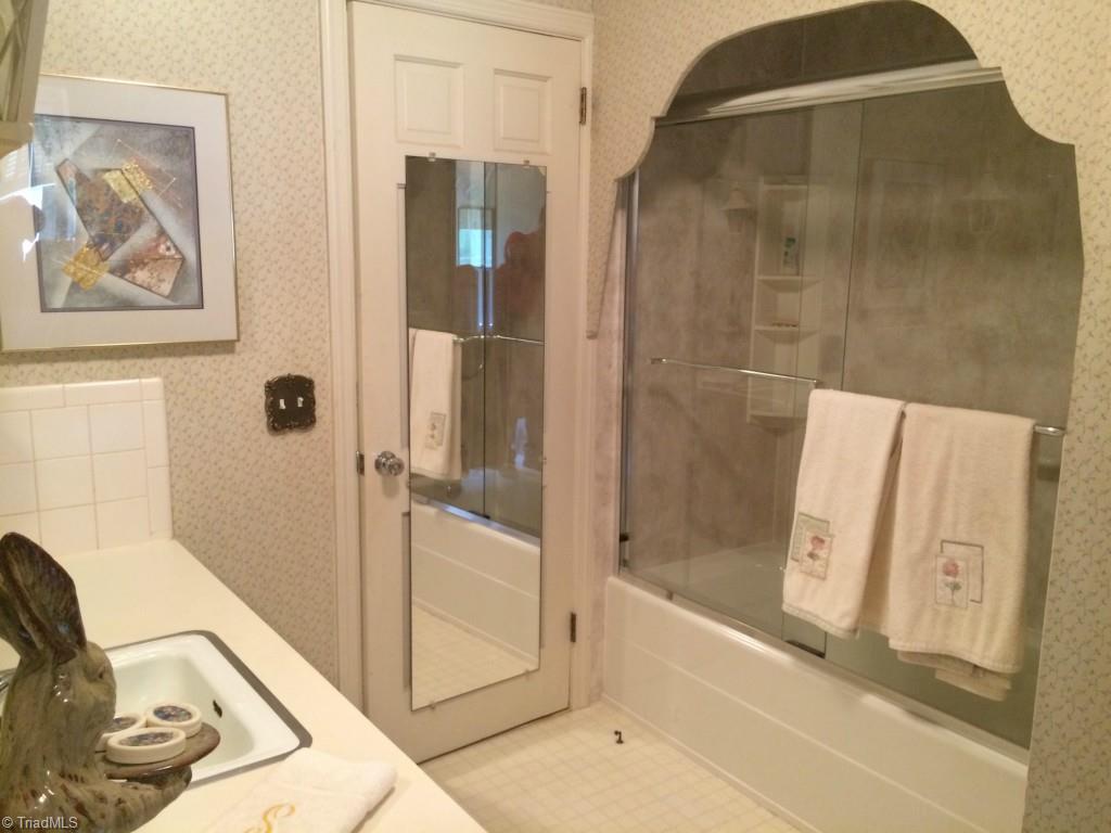 306 Golf Course Road, Unit A Pilot Mountain, NC 27041 - Photo 23 of 30 Gallery Image 23