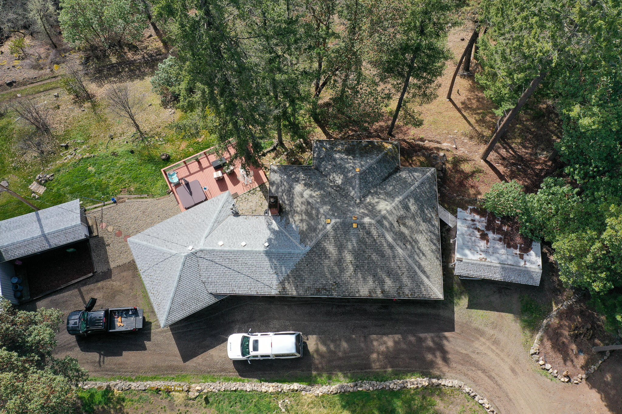 2675 Long Branch Road Eagle Point, OR 97524 - Photo 24 of 37 DJI_0963