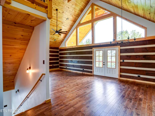 $1,000,000 | 630 Douglas Rdg Drive, Dandridge, TN 37725