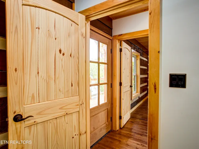 $1,100,000 | 630 Douglas Rdg Drive, Dandridge, TN 37725