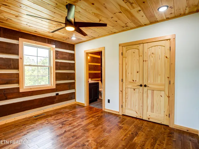 $1,100,000 | 630 Douglas Rdg Drive, Dandridge, TN 37725