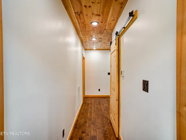 $1,100,000 | 630 Douglas Rdg Drive, Dandridge, TN 37725