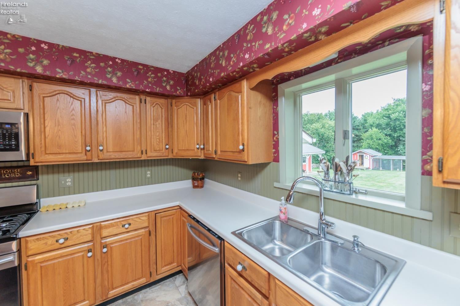 2004 Huron Avery Road Huron, OH 44839 - Photo 28 of 65 Gallery Image 28