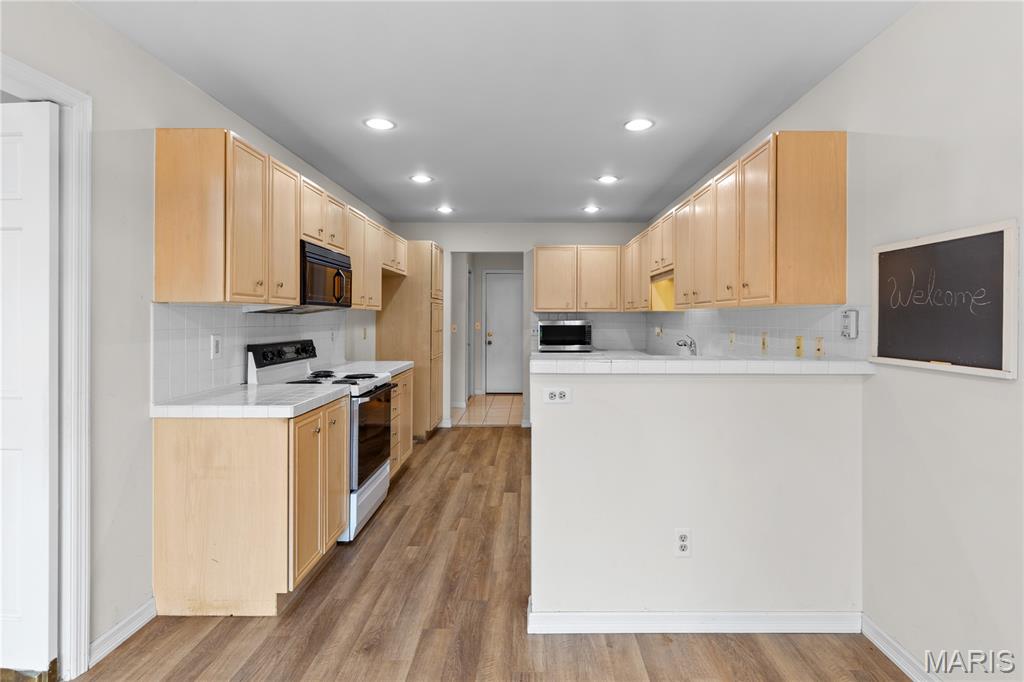 1700 Highview Cir Court Ballwin, MO 63021 - Photo 14 of 38