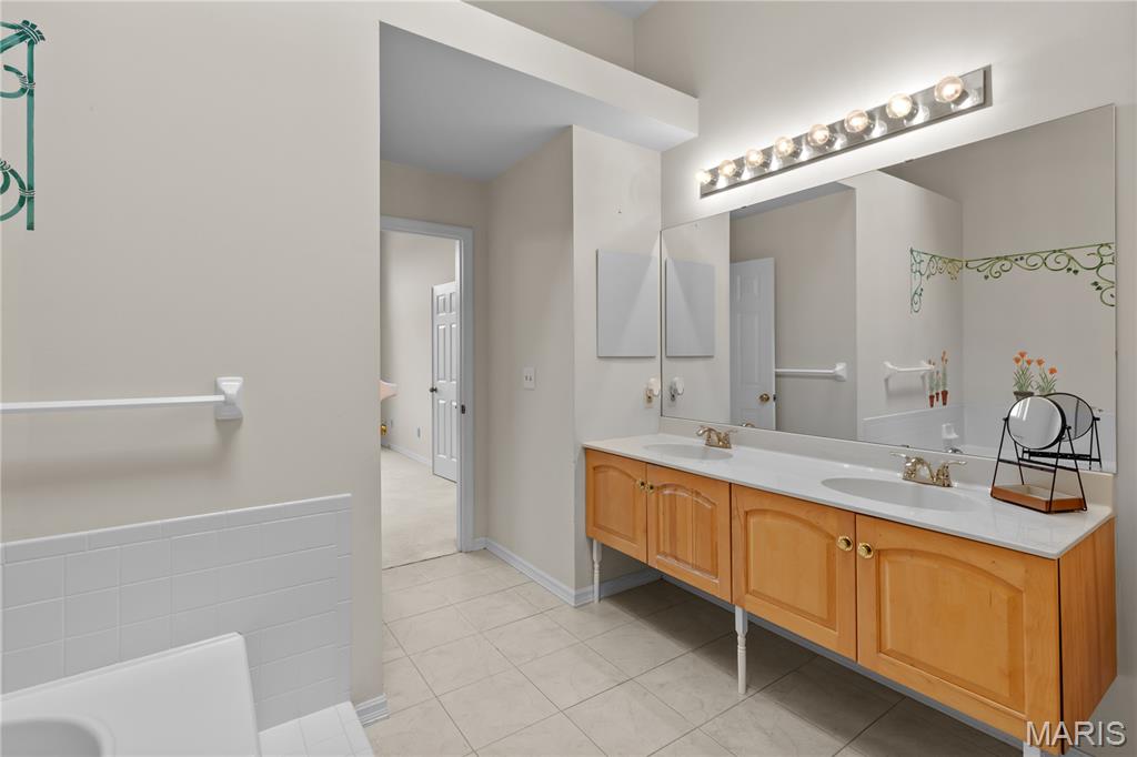 1700 Highview Cir Court Ballwin, MO 63021 - Photo 26 of 38