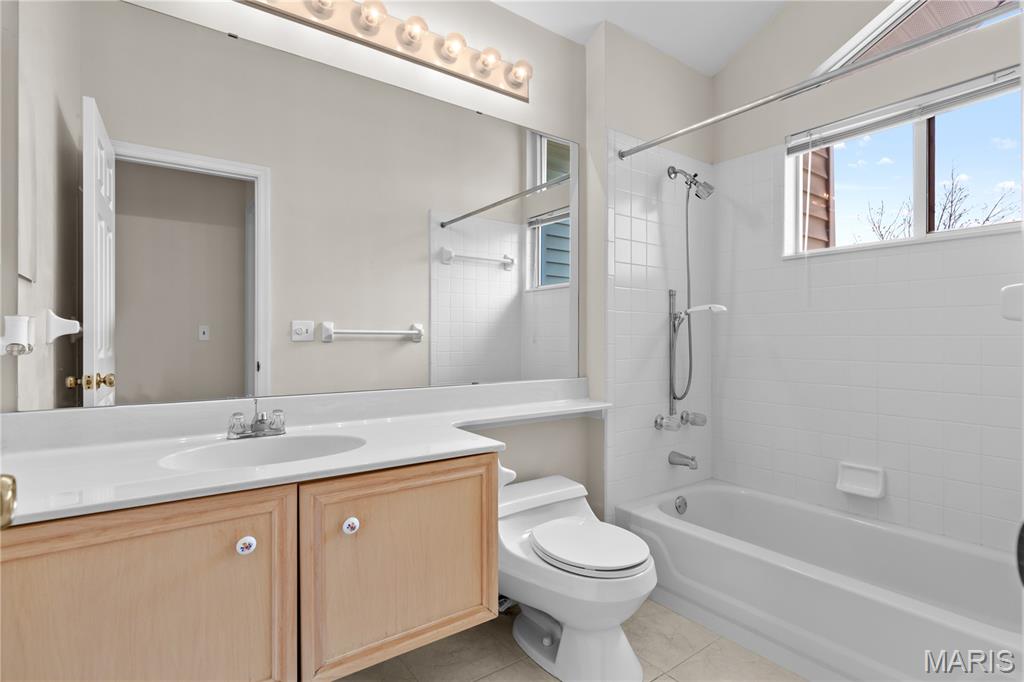 1700 Highview Cir Court Ballwin, MO 63021 - Photo 28 of 38